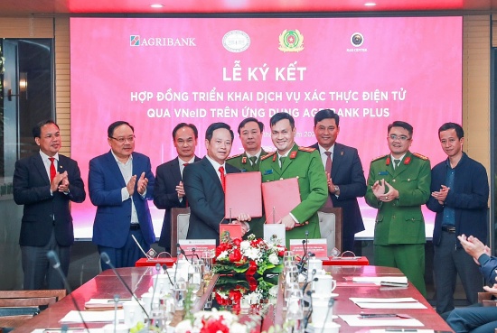 Agribank - Dấu ấn tiên phong trong hành trình chuyển đổi số