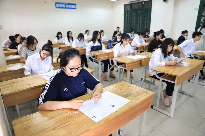 Một số tỉnh, thành đề xuất đẩy lịch thi tốt nghiệp THPT 2025 sớm 3 tuần