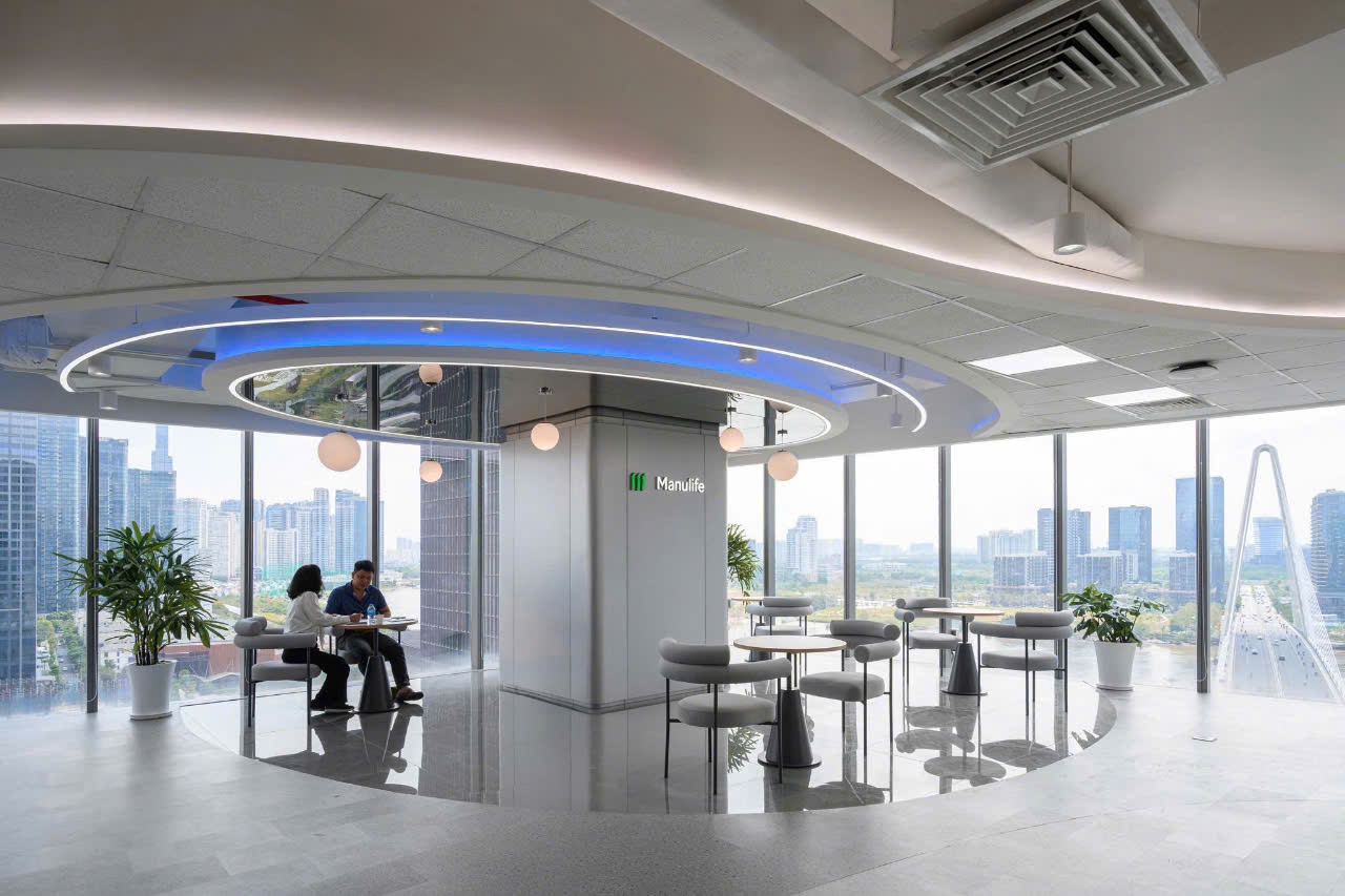 MClass Saigon có tầm nhìn toàn cảnh hướng ra cầu Ba Son. Hình Anh Huy