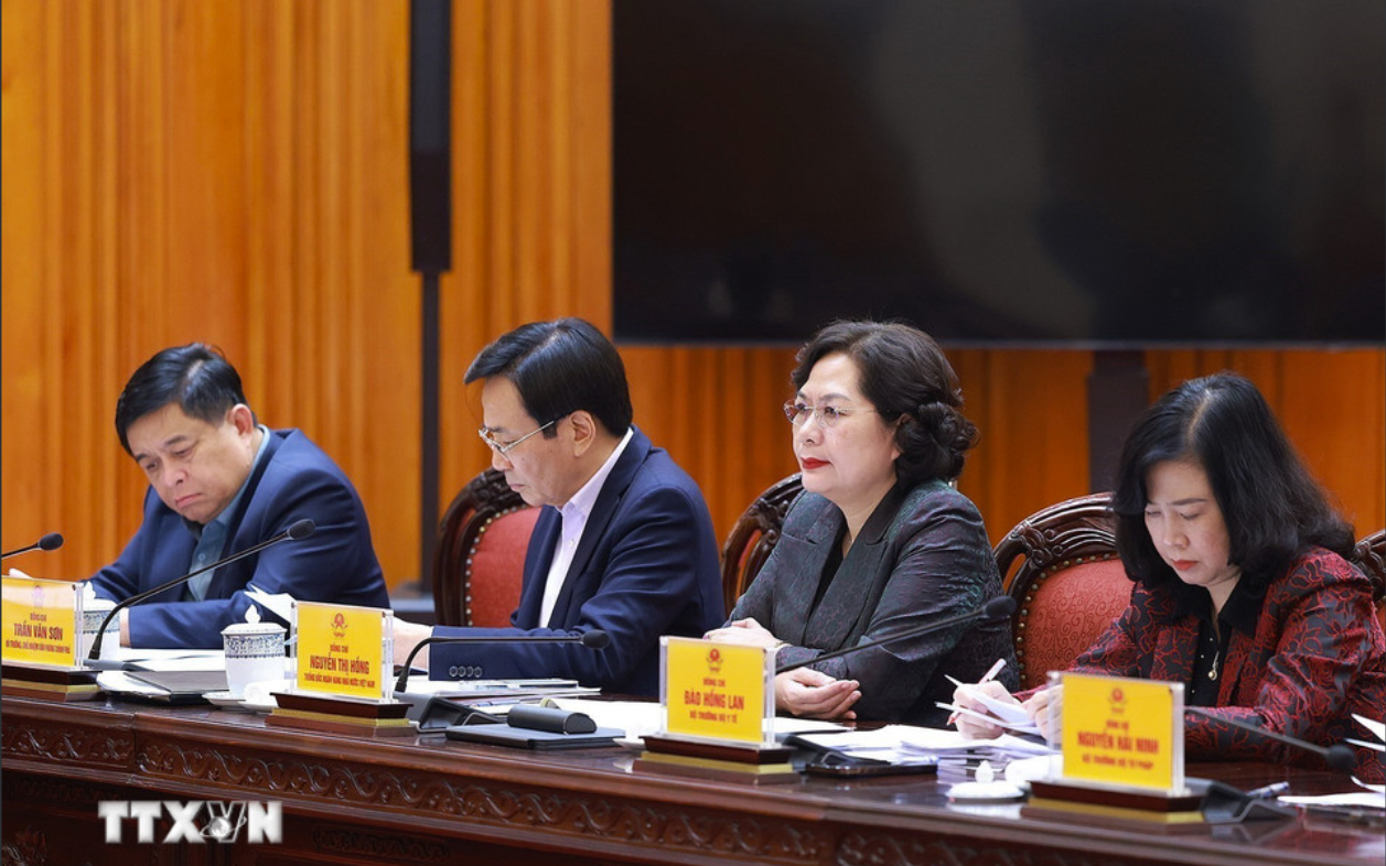 Thủ tướng Phạm Minh Chính chủ trì cuộc họp về việc Hoa Kỳ áp thuế đối ứng lên hàng Việt Nam