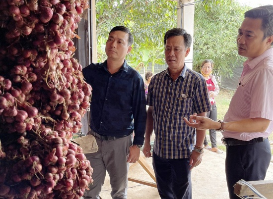 Cần Thơ: Rà soát nhu cầu vay vốn tín dụng chính sách đến từng nhóm khách hàng