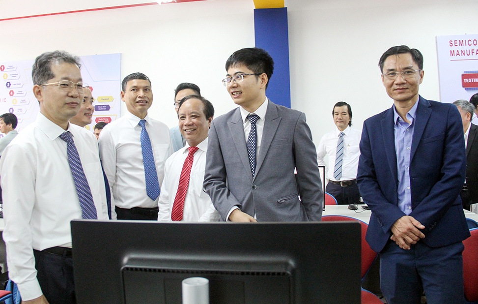 Đà Nẵng - bức tranh kinh tế đầy khởi sắc