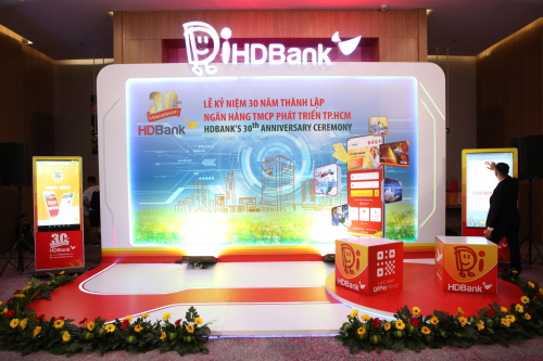 ky niem 30 nam hoat dong ngay hoi lon cua can bo nhan vien hdbank 96885