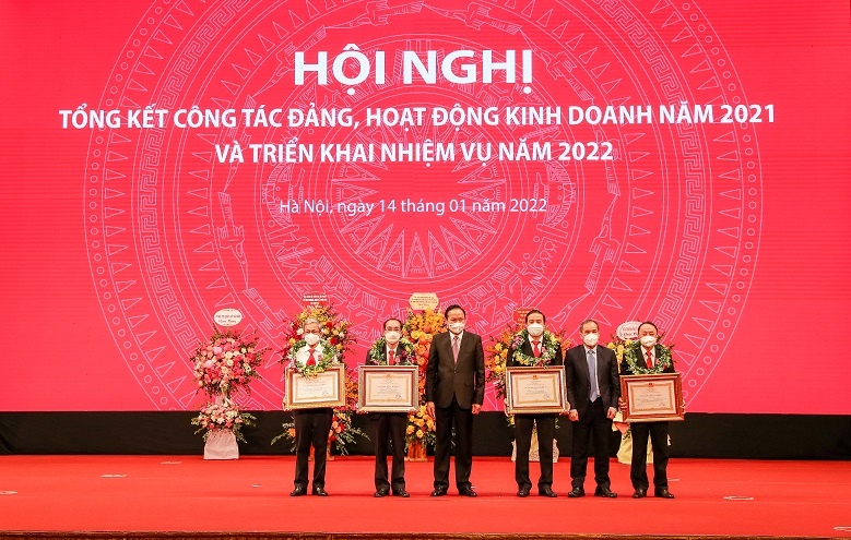 agribank dong gop tich cuc vao thanh cong chung cua nganh ngan hang