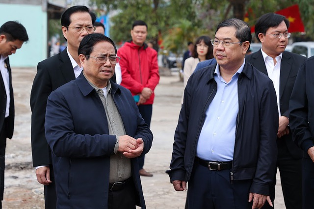 thu tuong khao sat thuc dia thuc day tuyen cao toc ven bien quan trong chien luoc voi dong bang song hong