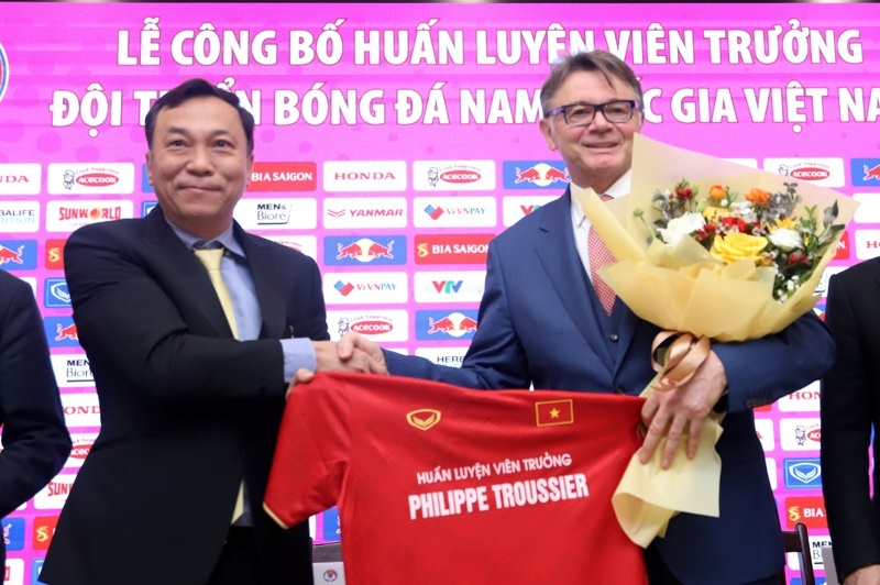 Ra mắt tân HLV trưởng Đội tuyển bóng đá Việt Nam