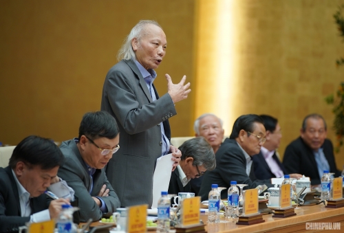 Thủ tướng nghe chuyên gia 