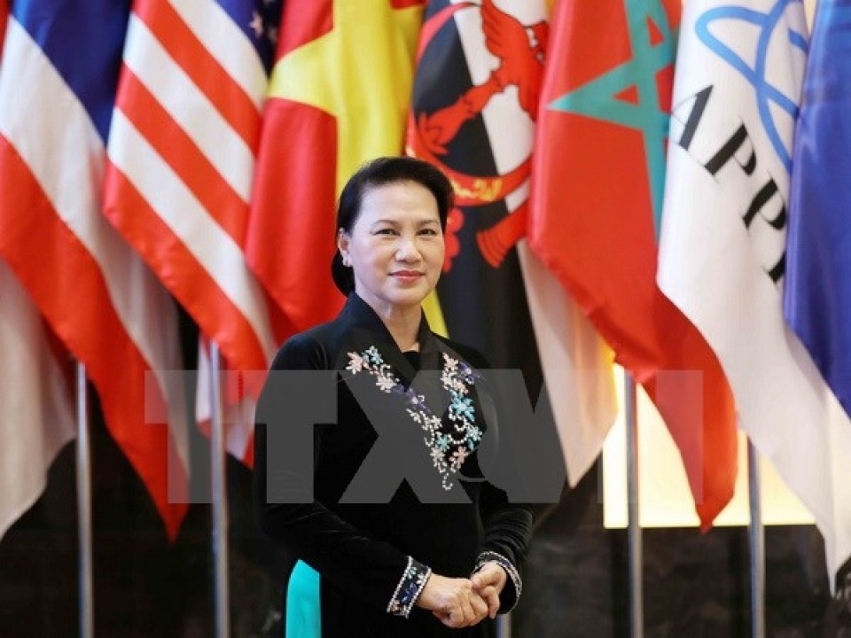 chu tich quoc hoi keu goi cac nghi vien aipa chung tay chong dai dich covid 19