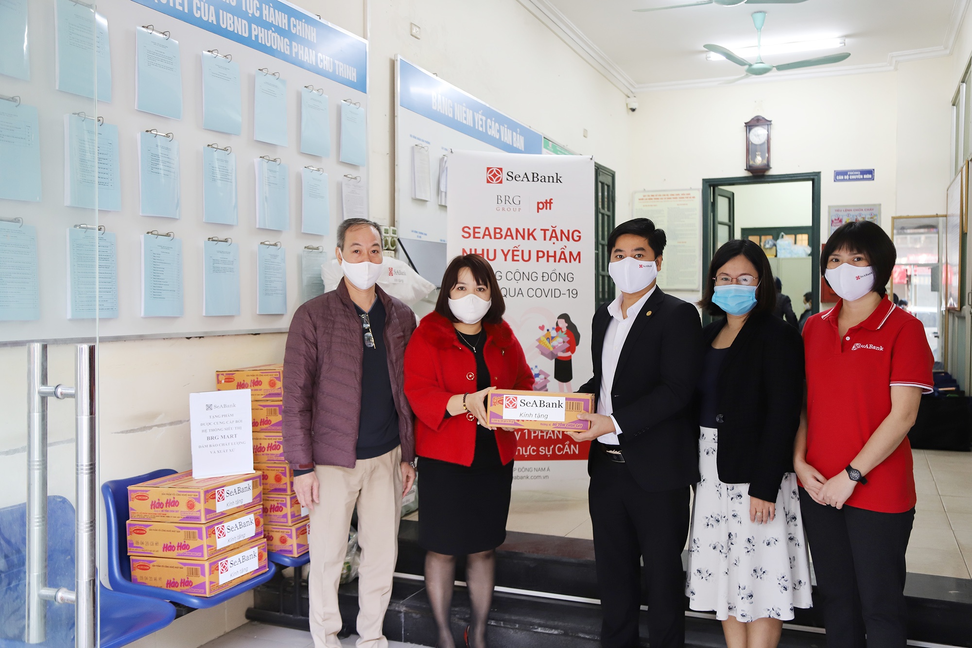 SeABank trao tặng hơn 16.000 suất quà cho người khó khăn bị ảnh hưởng bởi Covid-19