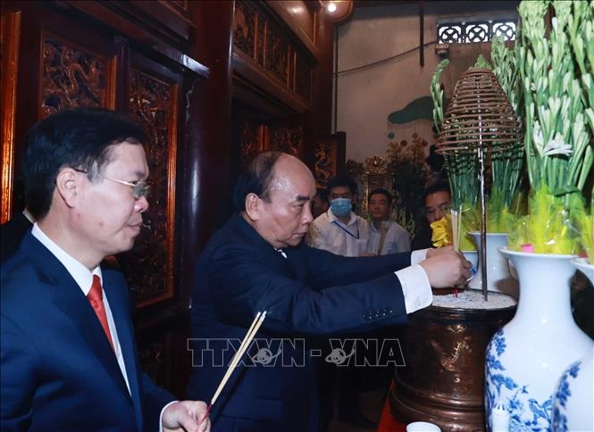 chu tich nuoc dang huong tuong nho cac vua hung