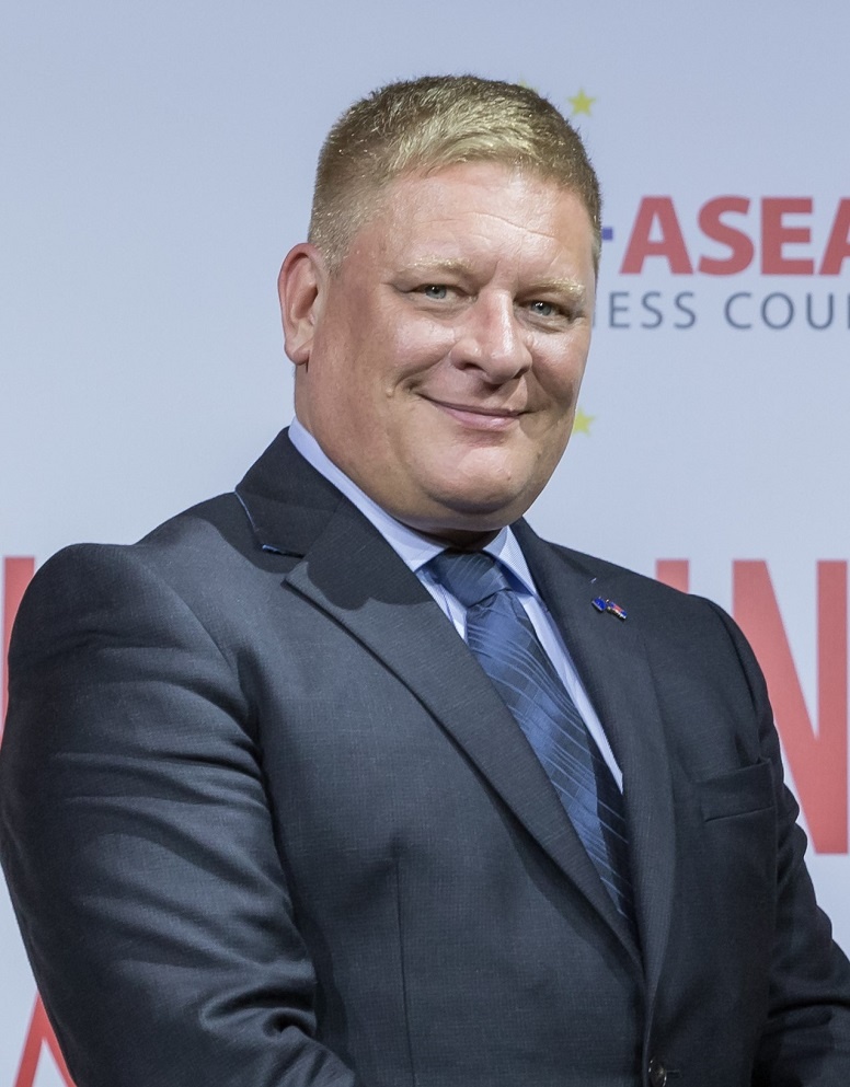 Thập kỷ già hóa khỏe mạnh ở ASEAN: Vai trò của việc chủng ngừa cho mọi lứa tuổi thap ky gia hoa khoe manh o asean vai tro cua viec chung ngua cho moi lua tuoi