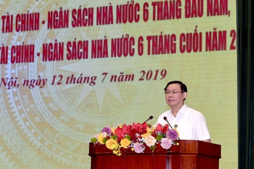 Quyết tâm hoàn thành toàn diện, thu ngân sách vượt dự toán