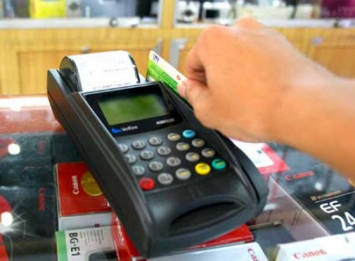 Phó Thủ tướng yêu cầu siết quản lý hoạt động thanh toán qua POS, ví điện tử