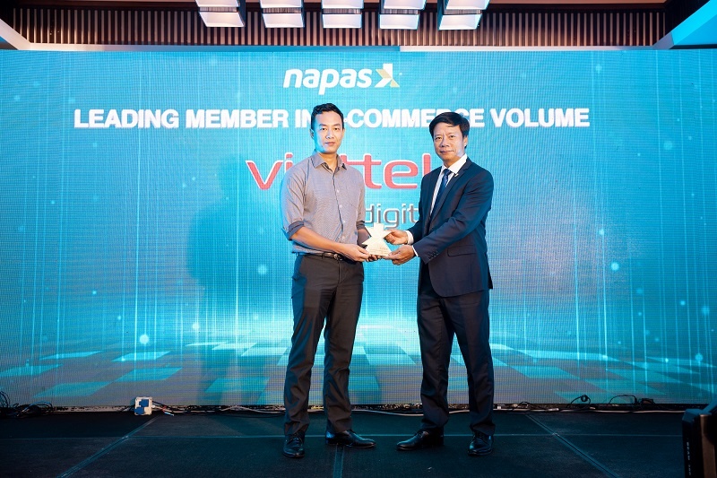 napas vinh danh cac don vi trung gian thanh toan tieu bieu