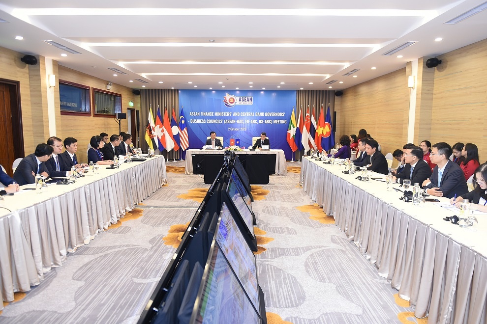 hoi nghi bo truong tai chinh va thong doc ngan hang trung uong asean voi cong dong doanh nghiep