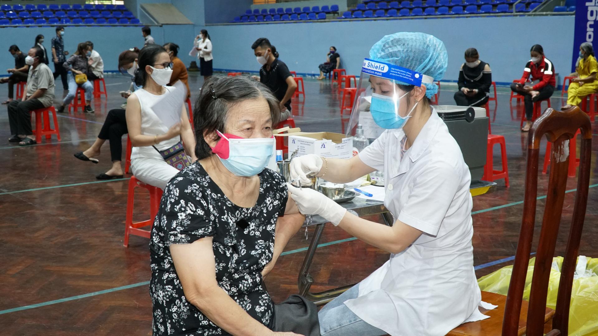 ca nuoc da tiem duoc hon 75 trieu lieu vaccine phong covid 19