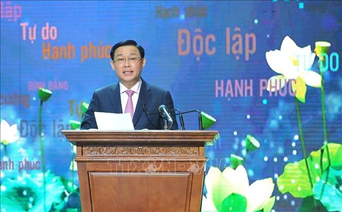 da ng u y kho i ca c co quan trung uong la don vi co nhie u mo hi nh sa ng ta o hie u qua trong trie n khai chi thi so 05 cttw