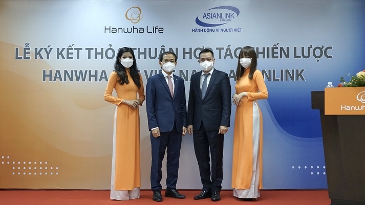 hanwha life viet nam hop tac asianlink mo rong phan phoi bao hiem qua mo hinh dai ly to chuc