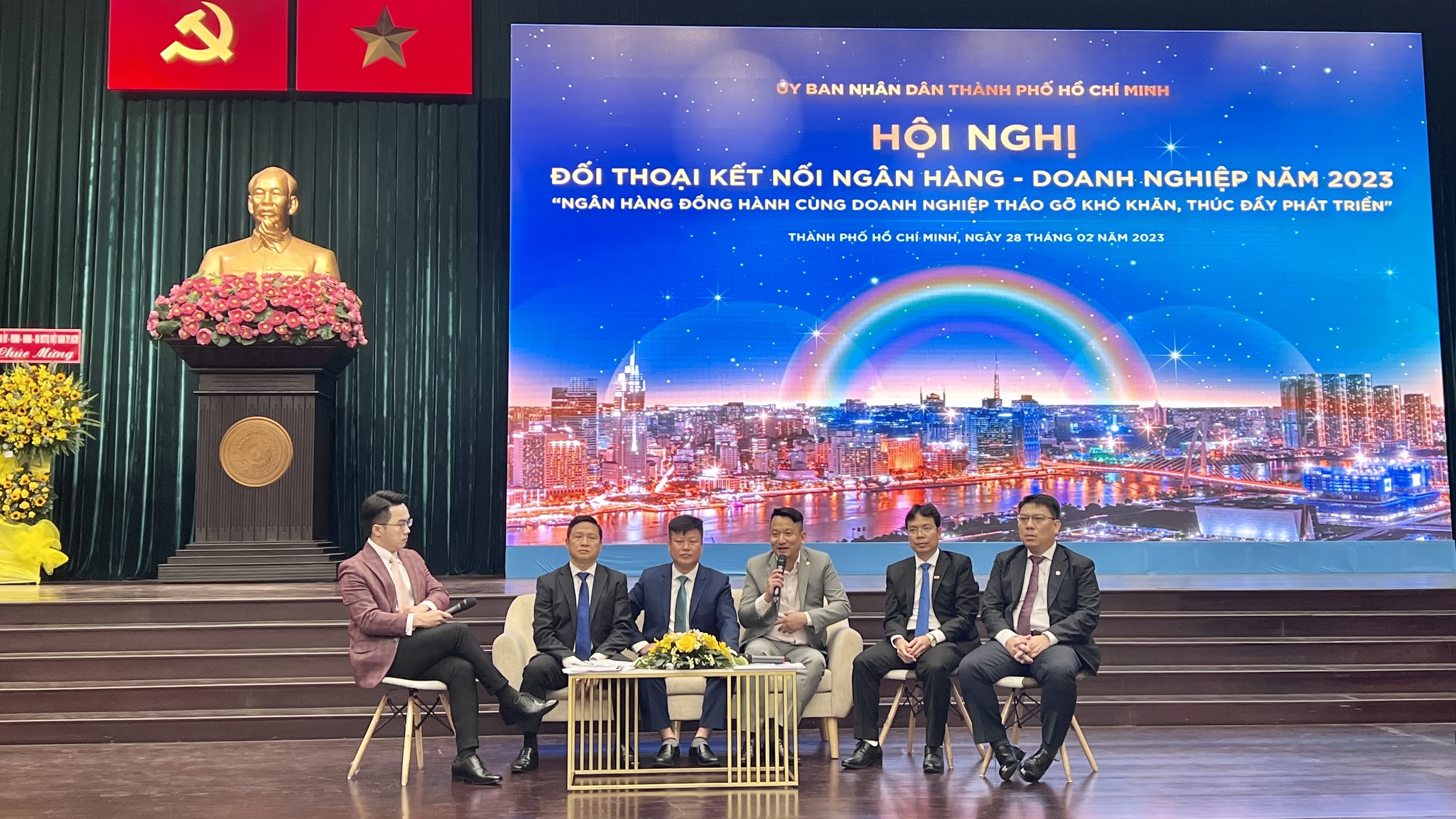 Lãi suất cho vay sẽ giảm theo sự phục hồi của nền kinh tế lai suat cho vay se giam theo su phuc hoi cua nen kinh te