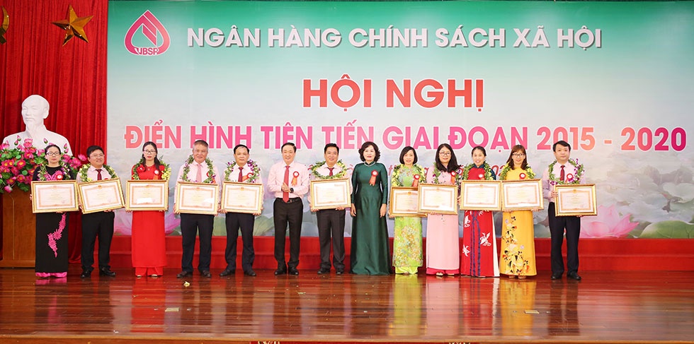 tin dung chinh sach xa hoi lan toa cung phong trao thi dua 103722