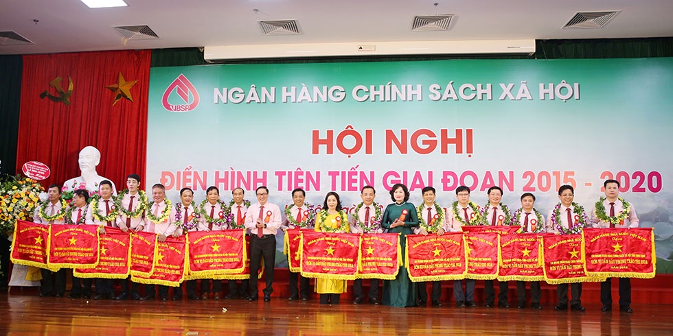 tin dung chinh sach xa hoi lan toa cung phong trao thi dua 103722