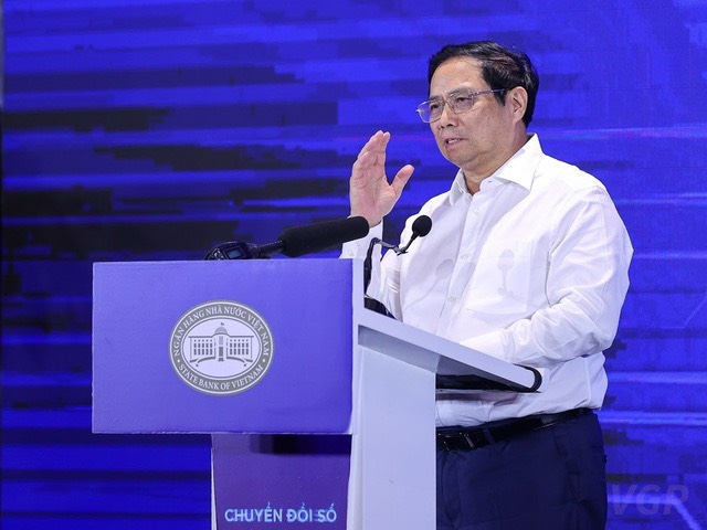 nganh ngan hang giu vung ngon co tien phong trong chuyen doi so