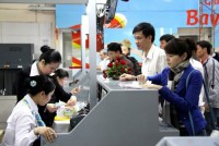 Tăng thu phí sân bay: Giá vé máy bay sẽ tăng theo?