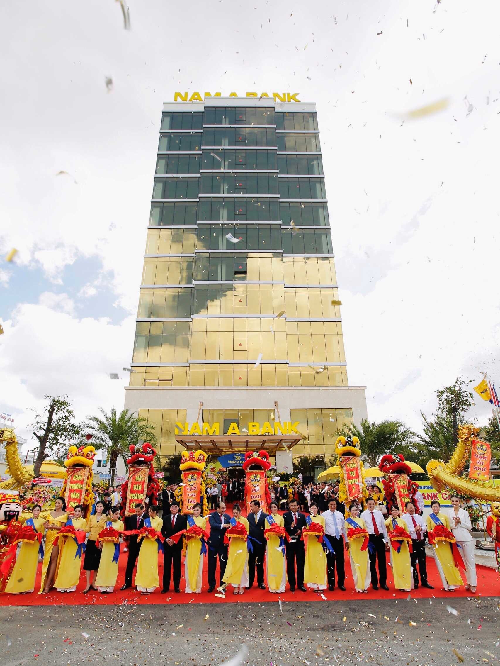 Nam A Bank Cần Thơ khai trương trụ sở mới, điểm nhấn cho khu vực miền Tây