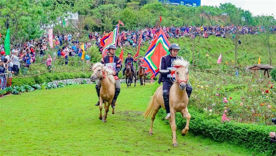 sun world fansipan legend giam gia ve cap treo toi hon 70 cho nguoi dan tay bac
