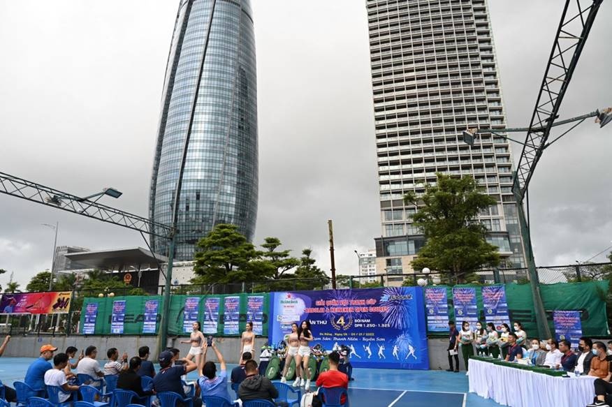 giai quan vot tranh cup babolat heineken open court lan thu 4 2022 thanh cong tot dep
