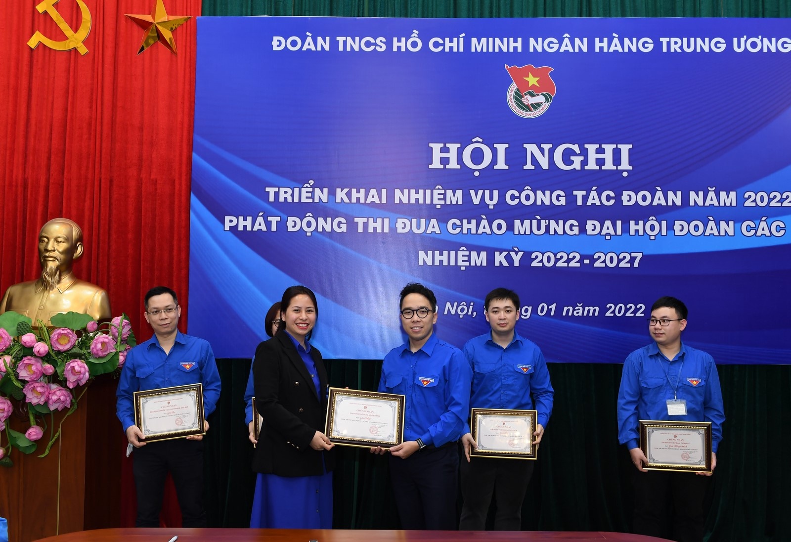 tuoi tre ngan hang trung uong quyet tam xay dung doan ngay cang vung manh