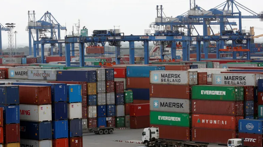 World Bank: Việt Nam ghi nhận thâm hụt thương mại lần đầu tiên từ tháng 4/2020