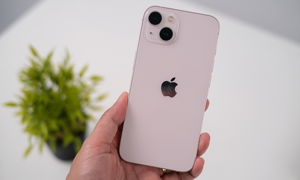 dien thoai apple samsung giam gia tien trieu truoc 83