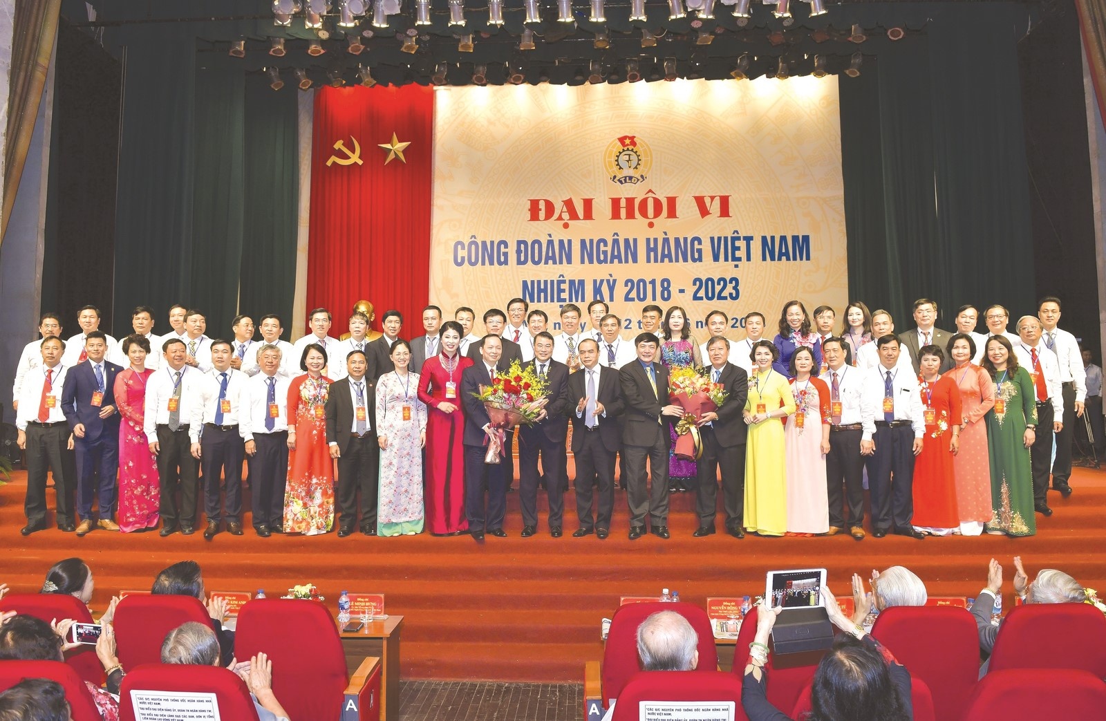 hoat dong cong doan ngan hang viet nam qua anh
