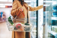 Người Mỹ cắt giảm mạnh chi tiêu