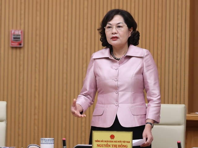 thu tuong khan truong quyet liet trien khai cac chinh sach de nguoi dan doanh nghiep duoc huong thu som huong thu that