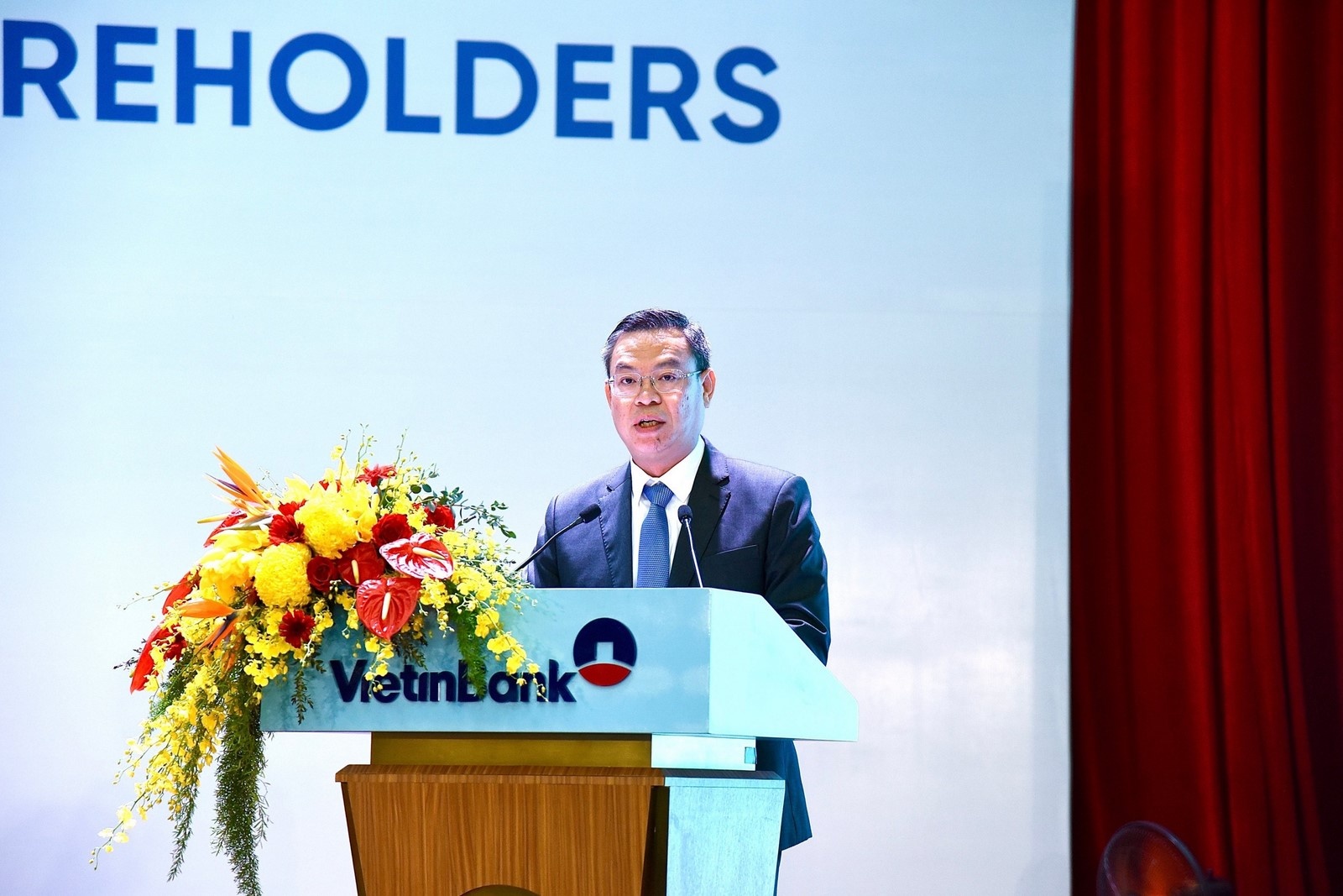vietinbank hoan thanh xuat sac cac muc tieu ke hoach dai hoi dong co dong giao
