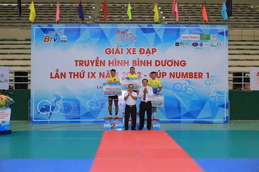 number 1 cung hang tram tay dua chinh phuc chang 2 giai xe dap truyen hinh binh duong lan thu ix
