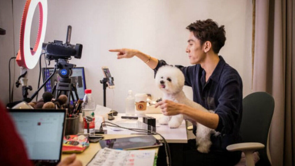 thiet bi livestream dat hang vi dich