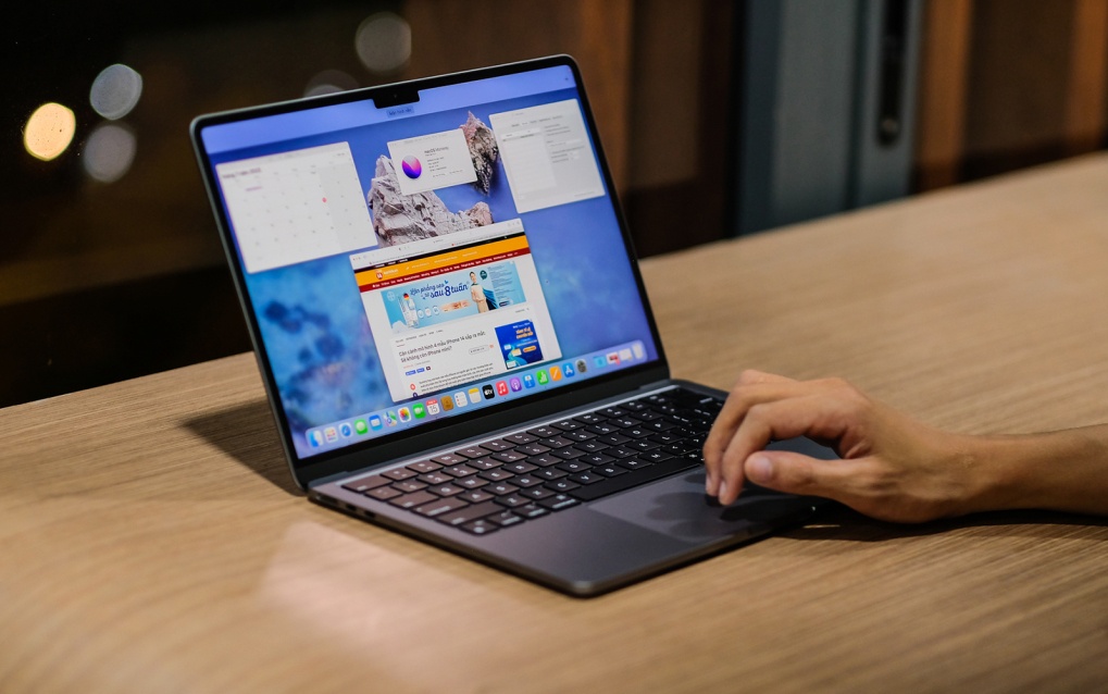 macbook air 2022 chinh hang gia tu 33 trieu dong