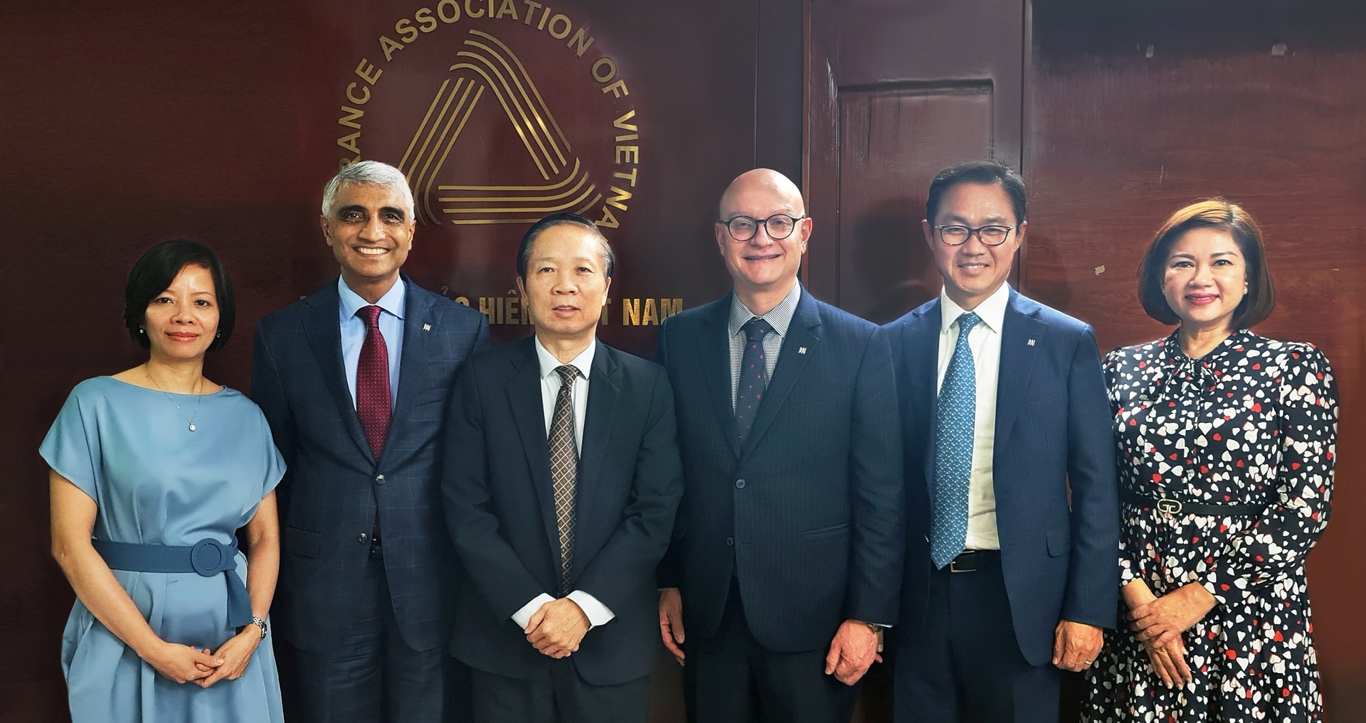 manulife cam ket dau tu lau dai vao nganh bao hiem nhan tho va suc khoe tai viet nam
