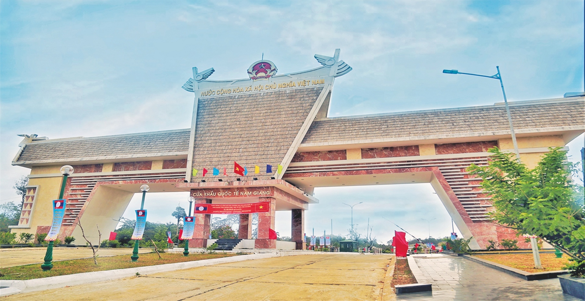 mo rong thi truong tren hanh lang kinh te dong tay