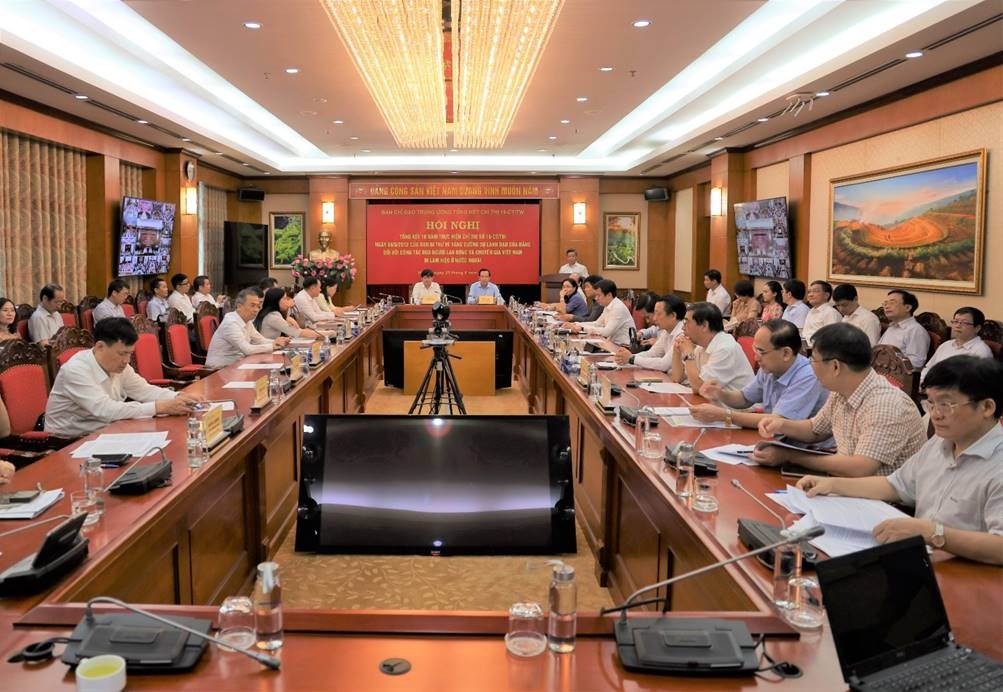 lao dong di lam viec o nuoc ngoai co thu nhap tot dong gop tich cuc vao phat trien kinh te