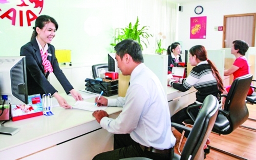 Cân nhắc khống chế mức chi mua bảo hiểm