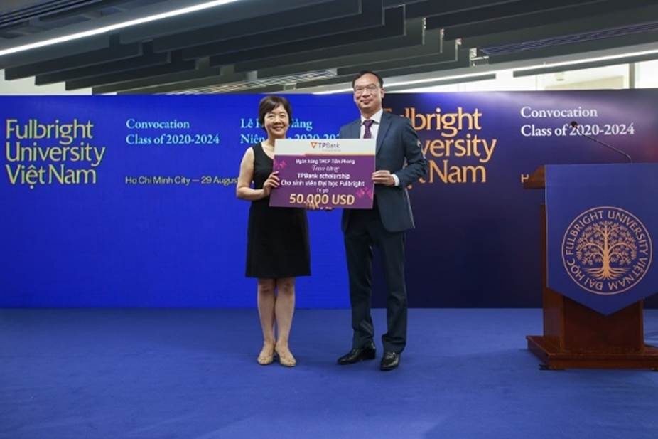 tpbank ung ho 10 ty dong cho chuong trinh song va may tinh cho em