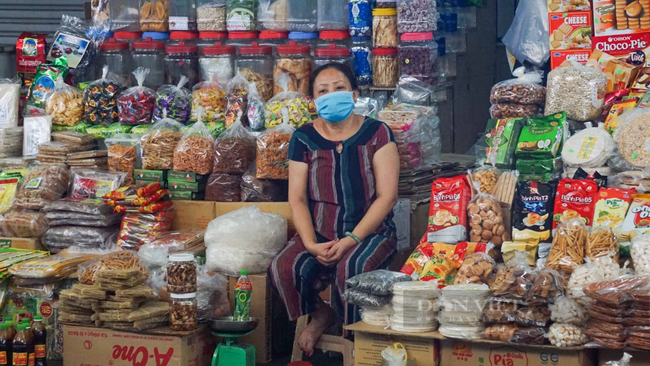 Miễn tiền thuê mặt bằng cho tiểu thương