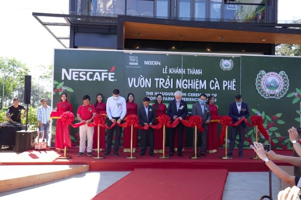 khanh thanh vuon trai nghiem ca phe nescafe wasi tai tay nguyen