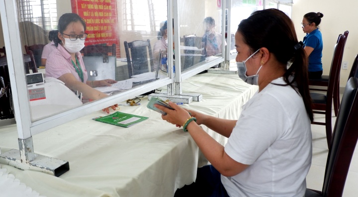 da nang nhung khoan vay mua may tinh thiet bi hoc tap truc tuyen dau tien den tay ho dan co nhu cau
