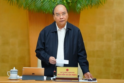 thu tuong nguyen xuan phuc ho tro tien cho nguoi dan sua nha sap do hu hong nang