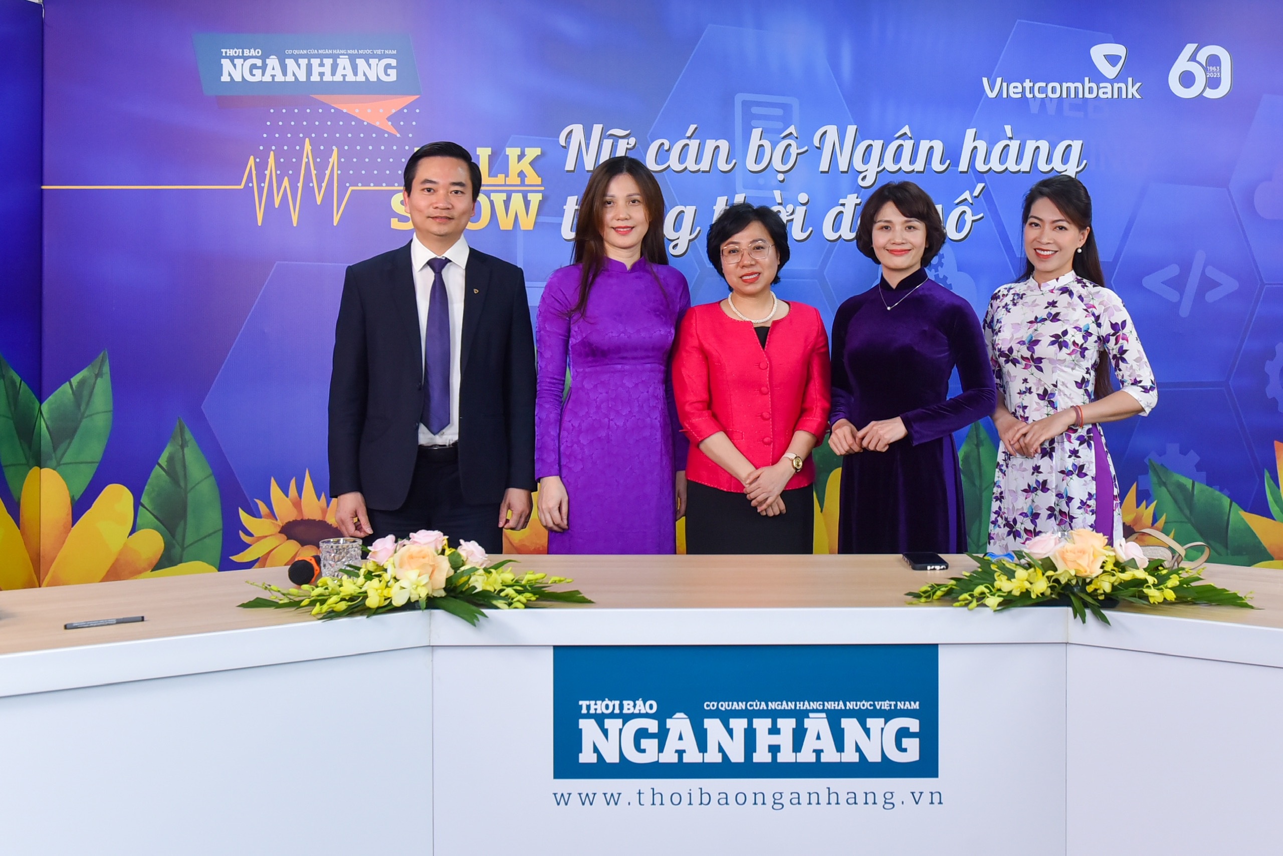 phu nu ngan hang chu dong thich nghi trong thoi dai so